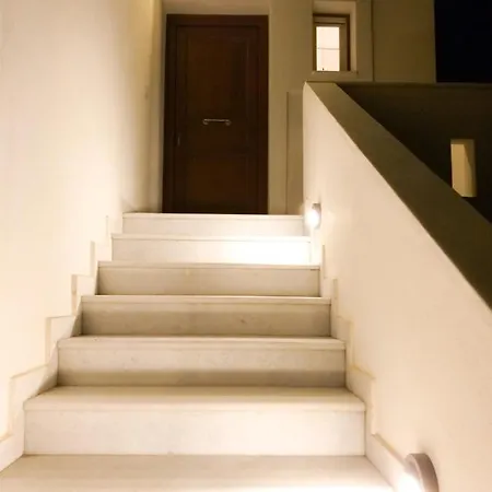 Sea View Spacious 50m From Beach Apartment